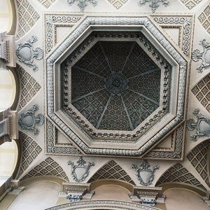 Meet your Posher, Sofia